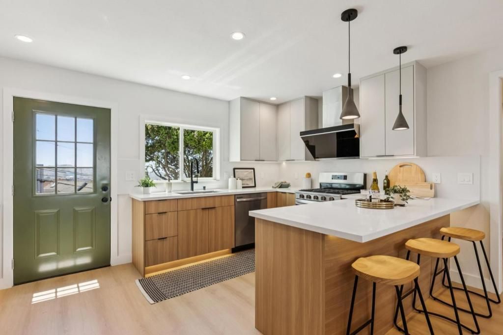 Image 34 of property listing at 188 Santa Barbara Avenue, Daly City, CA 94014