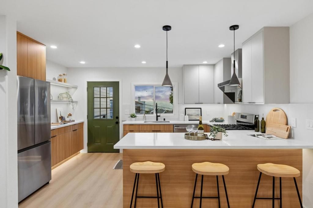 Image 4 of property listing at 188 Santa Barbara Avenue, Daly City, CA 94014