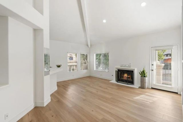 7215 Calabria Ct 74, San Diego, CA 92122