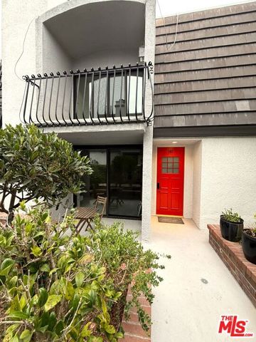 8105 Redlands Street 107, Playa Del Rey (los Angeles), CA 90293