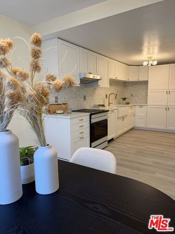8105 Redlands Street 107, Playa Del Rey (los Angeles), CA 90293