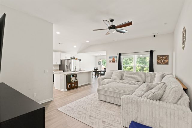 10032 Woodland Cove, Brunswick, GA 31525