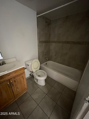 6842 W DEVONSHIRE Avenue, Phoenix, AZ 85033