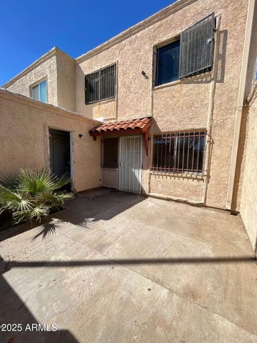 6842 W DEVONSHIRE Avenue, Phoenix, AZ 85033