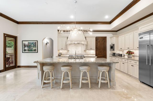50 S Badger Lodge Circle, Spring, TX 77389