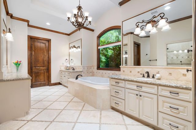 50 S Badger Lodge Circle, Spring, TX 77389