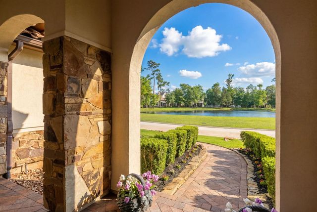 50 S Badger Lodge Circle, Spring, TX 77389