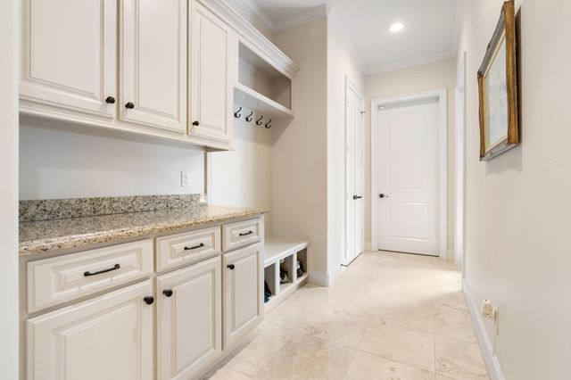 50 S Badger Lodge Circle, Spring, TX 77389