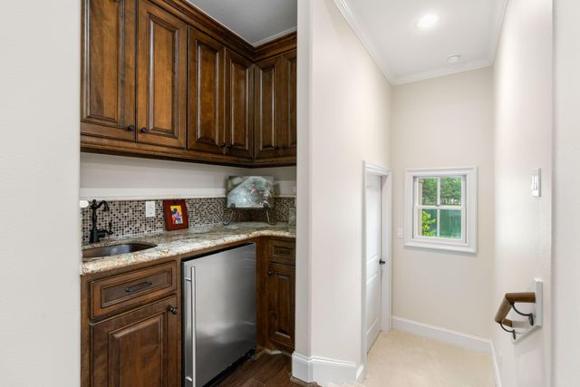 50 S Badger Lodge Circle, Spring, TX 77389