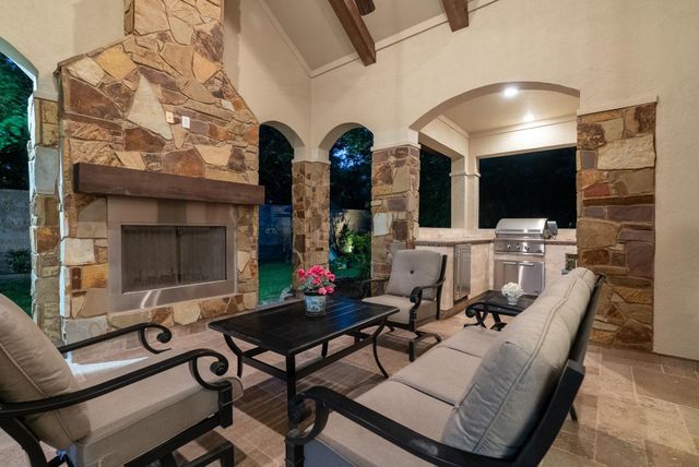 50 S Badger Lodge Circle, Spring, TX 77389