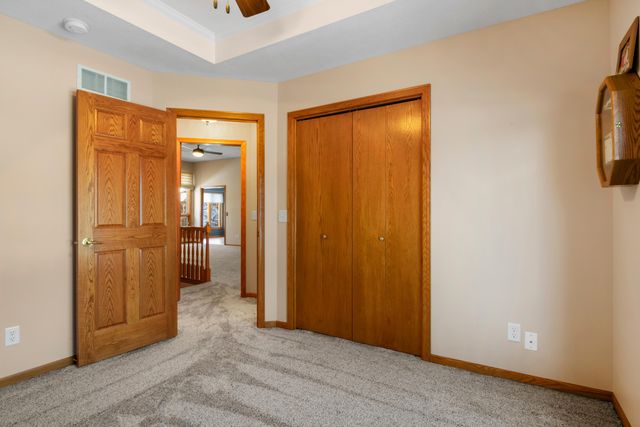 104 W FERNDALE Drive, Council Bluffs, IA 51503