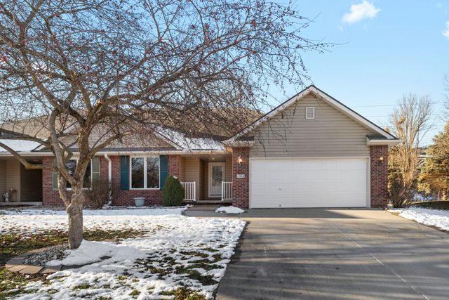 104 W FERNDALE Drive, Council Bluffs, IA 51503