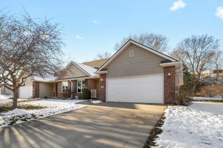 104 W FERNDALE Drive, Council Bluffs, IA 51503