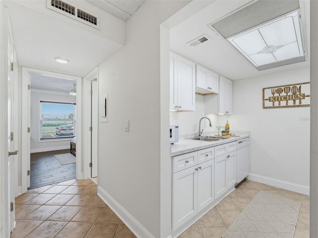 12760 INDIAN ROCKS ROAD 1004, Largo, FL 33774