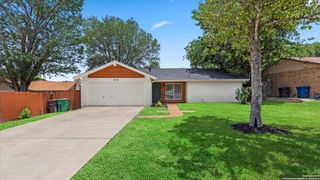 5815 FREEMANS FARM ST, San Antonio, TX 78233