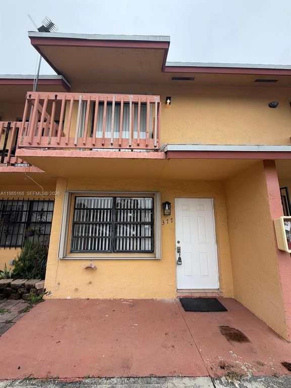 2377 W 66th Pl 204, Hialeah, FL 33016