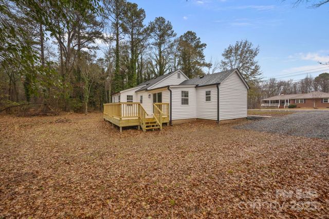 519 N Main Street, Mount Gilead, NC 27306