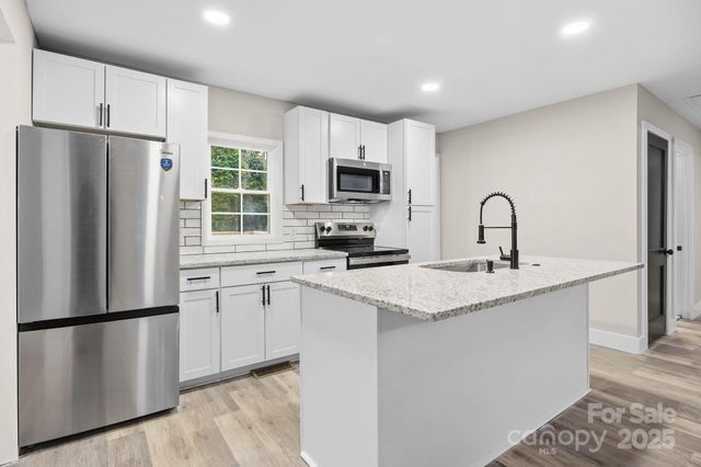 519 N Main Street, Mount Gilead, NC 27306