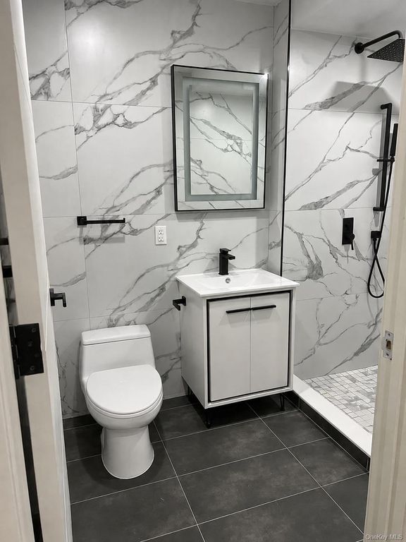 5540 97th Place 3B, Corona, NY 11368 — photo 4