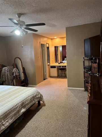 8604 Furness DR, Austin, TX 78753