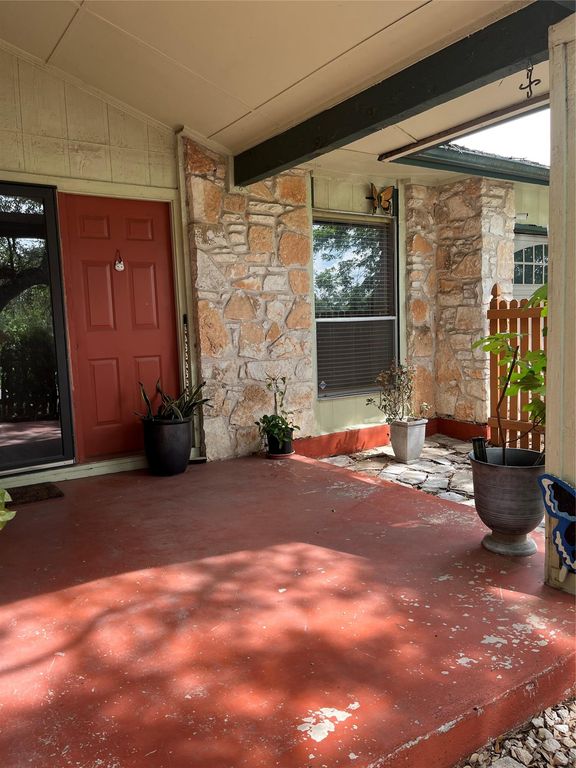 8604 Furness DR, Austin, TX 78753