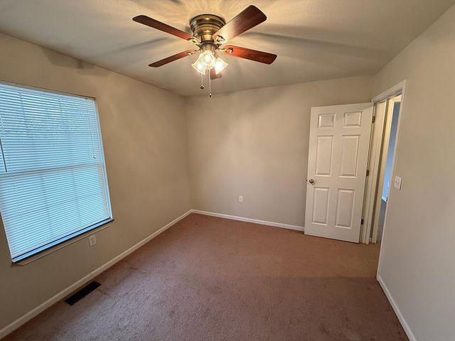 5315 E TRIKALLA DR, Columbia, MO 65202