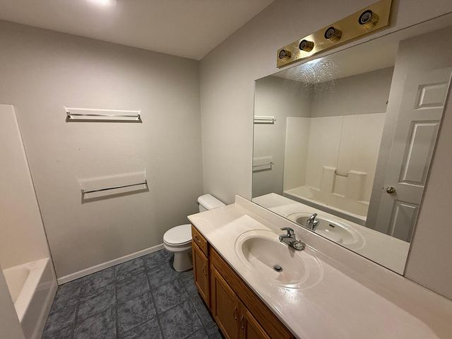 5315 E TRIKALLA DR, Columbia, MO 65202