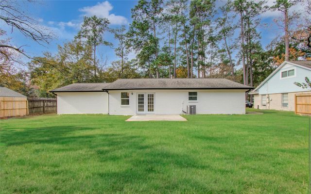 27226 Blueberry Hill Drive, Conroe, TX 77385