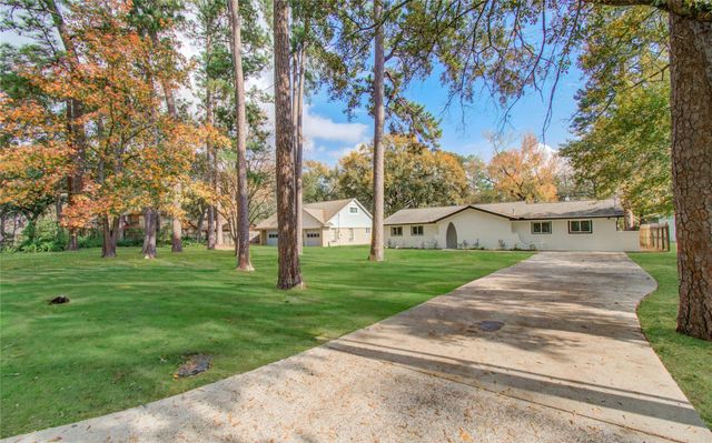 27226 Blueberry Hill Drive, Conroe, TX 77385