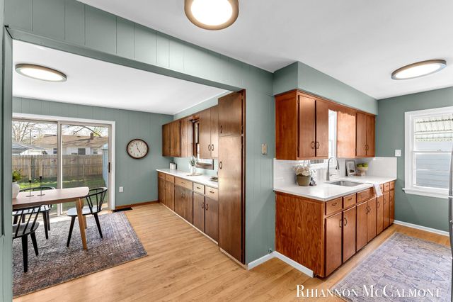 1116 Cricklewood Street Sw, City Of Wyoming, MI 49509