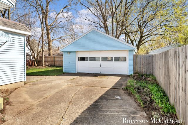 1116 Cricklewood Street Sw, City Of Wyoming, MI 49509