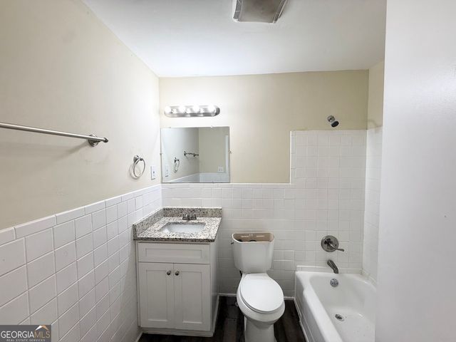 233 W Simon Terrace NW, Atlanta, GA 30318