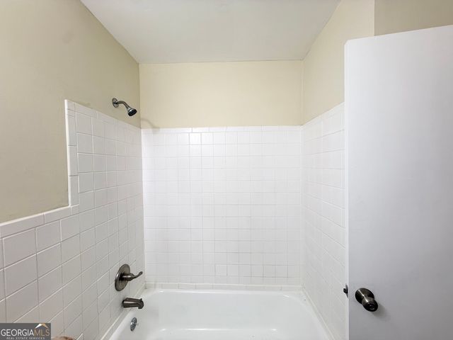 233 W Simon Terrace NW, Atlanta, GA 30318