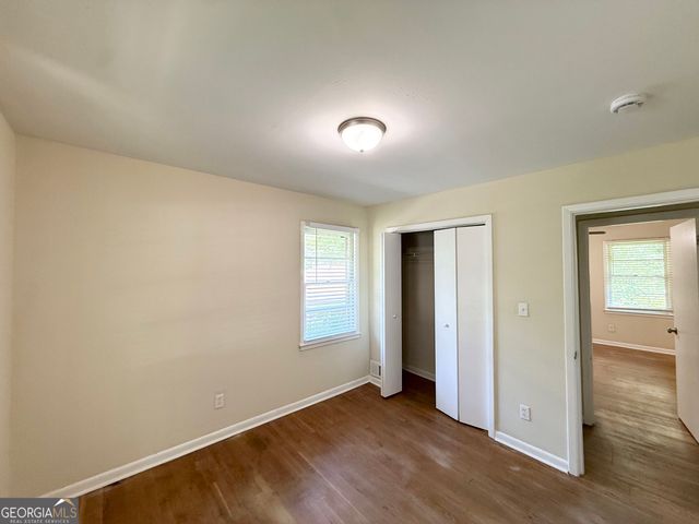 233 W Simon Terrace NW, Atlanta, GA 30318
