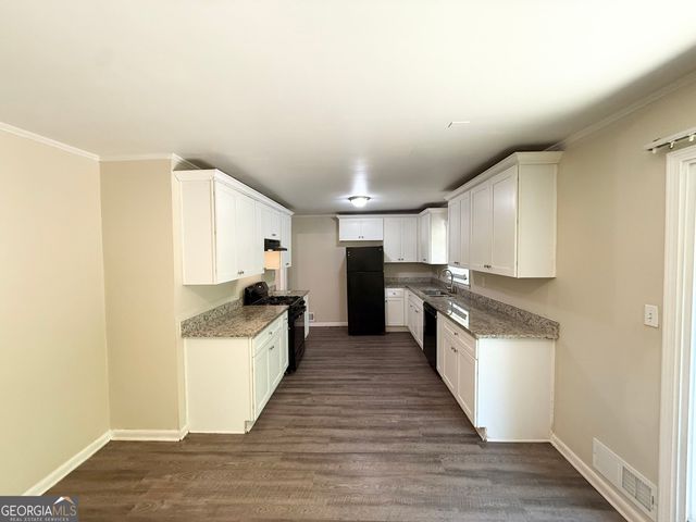 233 W Simon Terrace NW, Atlanta, GA 30318