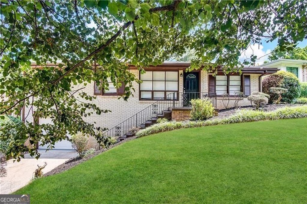 233 W Simon Terrace NW, Atlanta, GA 30318