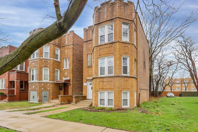 8039 S Marquette Avenue, Chicago, IL 60617