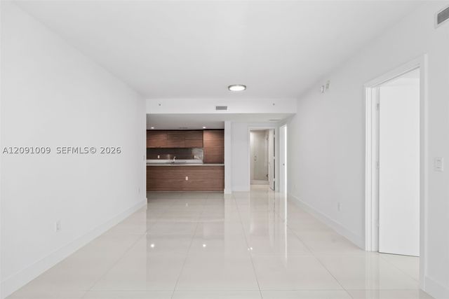 1300 S Miami 1810, Miami, FL 33130