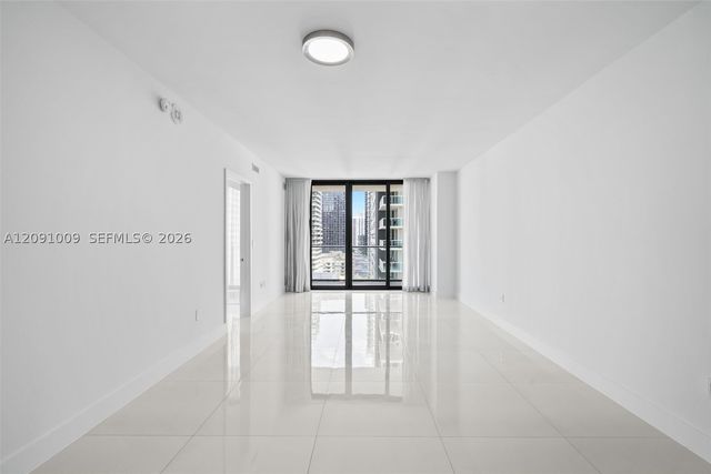 1300 S Miami 1810, Miami, FL 33130