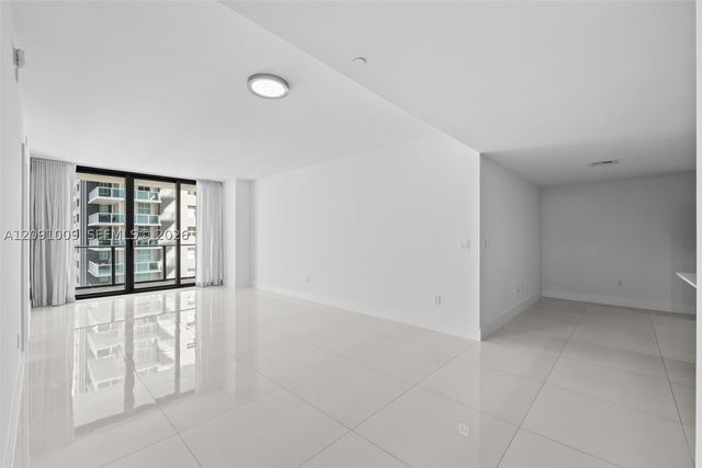 1300 S Miami 1810, Miami, FL 33130