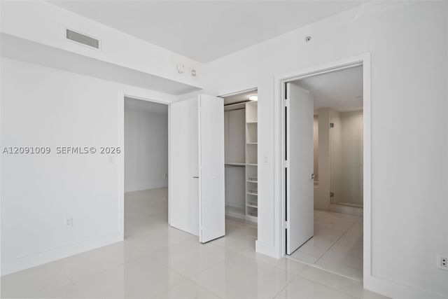 1300 S Miami 1810, Miami, FL 33130