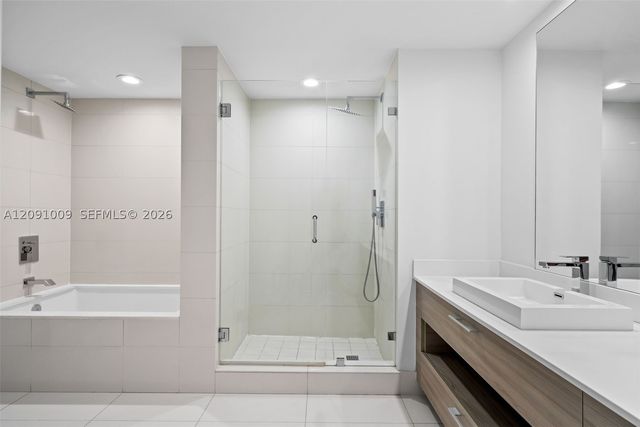 1300 S Miami 1810, Miami, FL 33130