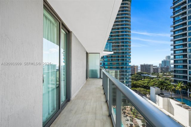 1300 S Miami 1810, Miami, FL 33130