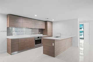 1300 S Miami 1810, Miami, FL 33130