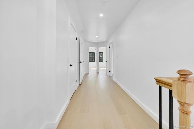 526 Grassmere Terrace, Far Rockaway, NY 11691