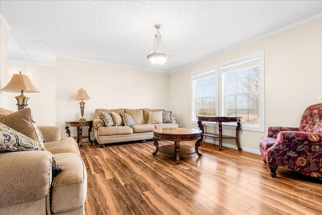 8433 Somerset Road, London, KY 40741