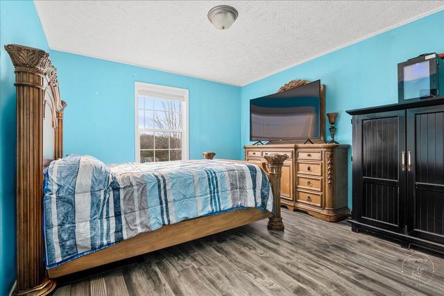 8433 Somerset Road, London, KY 40741