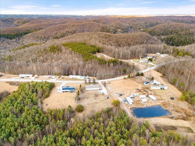 8433 Somerset Road, London, KY 40741