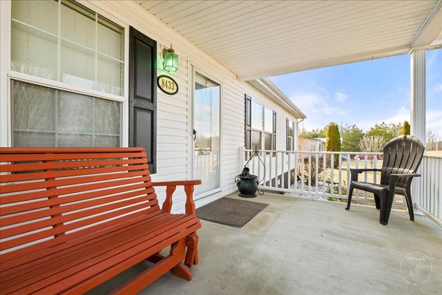 8433 Somerset Road, London, KY 40741