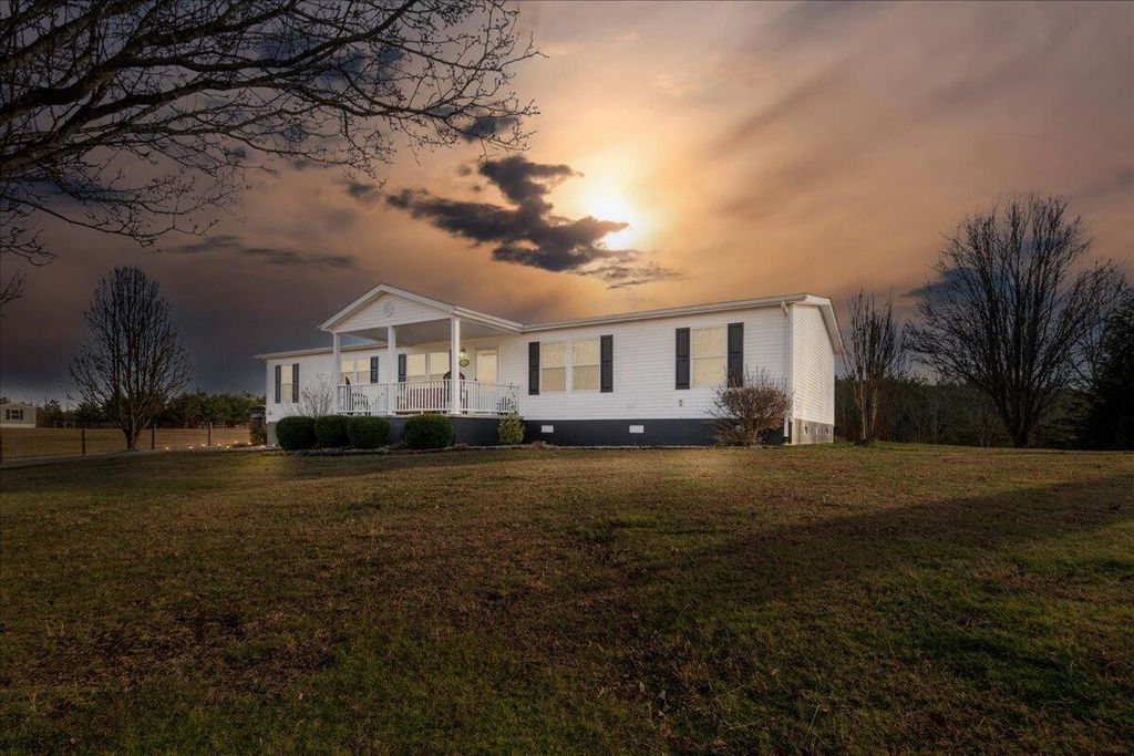 8433 Somerset Road, London, KY 40741